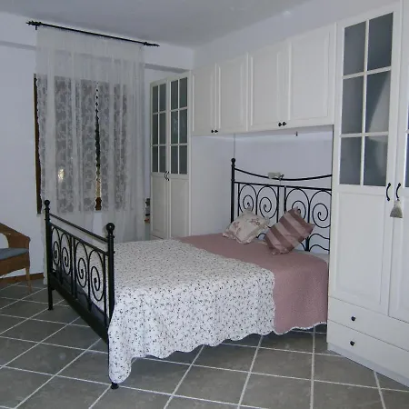 Pietre Antiche Bed & Breakfast Vezzi Portio
